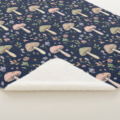 Moody Dark Navy Fungi | Dark Academia Luxury Gift シェルパブランケット (3/4)