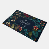 Moody Floral Personalized Family ドアマット (アングル)