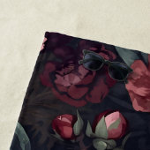 Moody Florals Watercolor Dark Red Pattern ビーチタオル (インサイチュ)