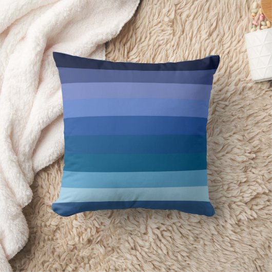 Moody Midnight Ocean Blue Gradient Stripe Pattern クッション (ブランケット)