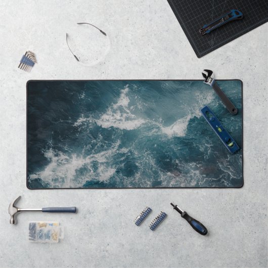 Moody ocean waves, art photo デスクマット (ワークステーション)