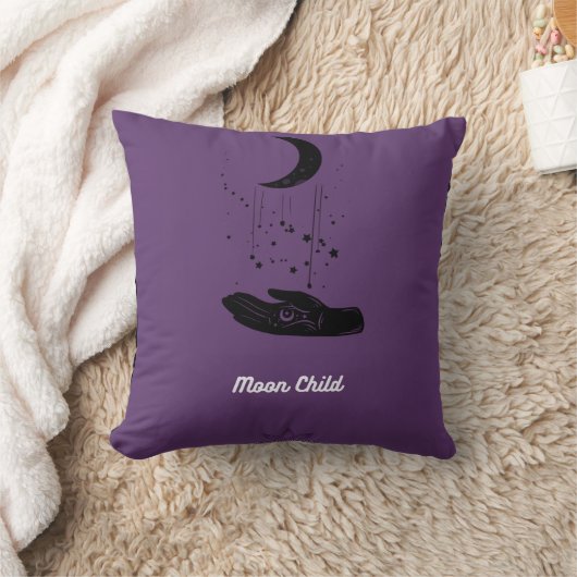 Moon Child Throw Pillow クッション (ブランケット)