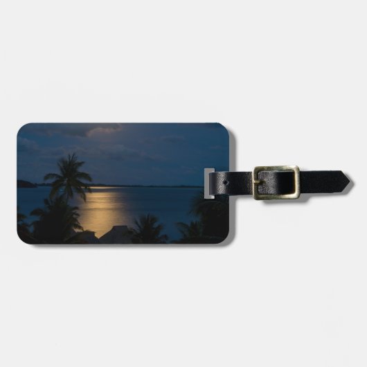 Moon on bora bora ラゲッジタグ (正面横)