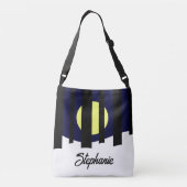 Moon Rising near Forest in Winter: クロスボディバッグ (裏面)