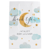 Moon & Stars Baby Shower Bolsa de regalo Medium  ミディアムペーパーバッグ (裏面)