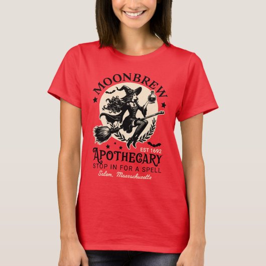 Moonbrew Apothecary Salem Massachusetts Witch  Tシャツ (正面)