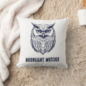 Moonlight Watcher – Mystical Owl Throw Pillow クッション (ブランケット)