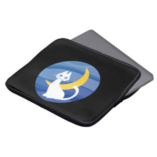 Moonlight white cat  ラップトップスリーブ