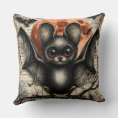 Moonlit Echo: The Velvet-Winged Sentinel クッション (裏面)