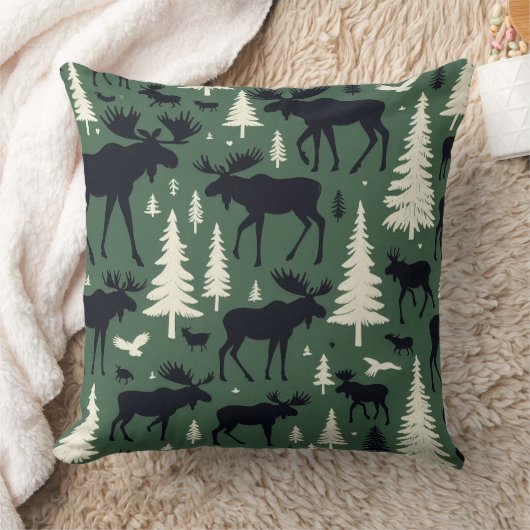 Moose and Pine Trees クッション (ブランケット)