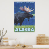 Moose at Night – アラスカ州デナリ・ナットル公園 ポスター (キッチン)
