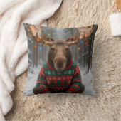 Moose Wearing Ugly Christmas Sweater クッション (ブランケット)