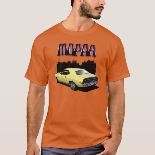 Moparのクラシックなごまかしの挑戦者車のTシャツ Tシャツ (正面)