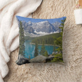 Moraine Lake, Canadian Rockies，アルバータ，カナダ クッション (ブランケット)