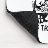 More Trash Can Less Trash Can't Funny Raccoon Ossu マウスパッド (コーナー)