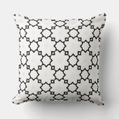 Moroccan Star Lattice Black and White Pattern クッション (正面)