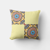 Moroccan Zellige Harmony Throw Pillow クッション (正面)