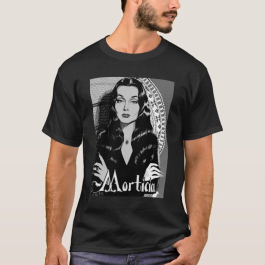 morticia adams essential T-Shirt Tシャツ (正面)