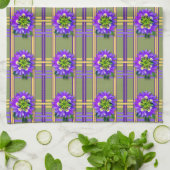 Moss Green with Purple Flowers Kitchen Towels キッチンタオル (折り畳み)