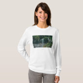 Mossbrae FallsShastaの春の眺め、カリフォルニア Tシャツ (正面フル)