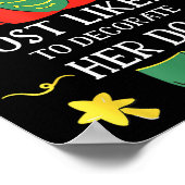 Most Likely To Decorate Her Dog Nutcracker Christm ポスター (角)