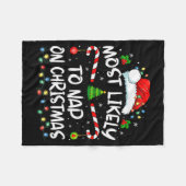 Most Likely To Nap On Christmas Family Christmas P フリースブランケット (正面(横))