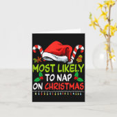 Most Likely To Nap On Christmas Family Funny Match カード (黄色い花)
