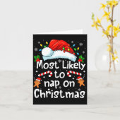 Most Likely To Nap On Christmas Funny Family Match カード (黄色い花)