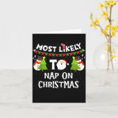 Most Likely To Nap On Christmas Funny Family Match カード (黄色い花)