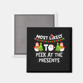Most Likely To Peek At The Snowman Family Christma マグネット (正面/裏面)