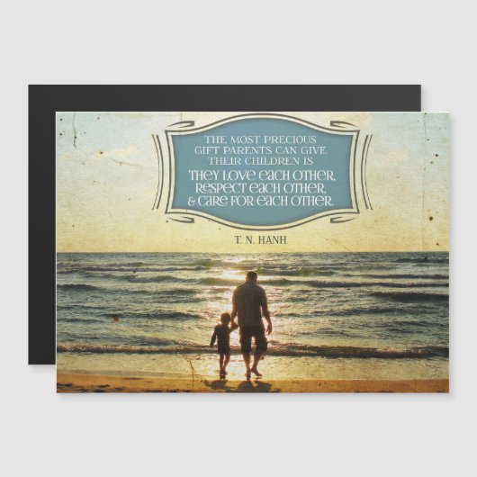 Most Precious Gift Parents Can Give マグネット招待状 (正面/裏面)