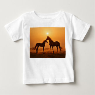 Mother and child horse ベビーTシャツ