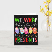 Mother Baby Unit Christmas Labor And Delivery Nurs カード (黄色い花)