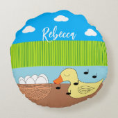 Mother Duck Singing to Her Eggs: ラウンドクッション (裏面)