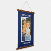 Mother Of The Year パーソナライズされたカスタム Photo Mommy 吊り下げ型タペストリー (傾斜あり)