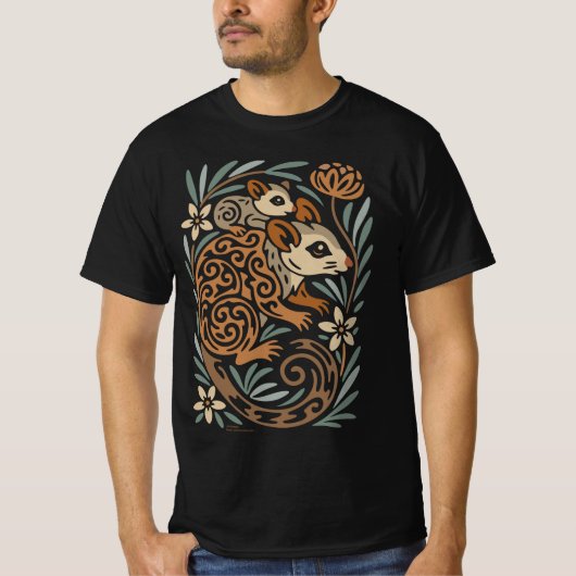 Mother Possum & Baby – Tribal Aussie Wildlife Art Tシャツ (正面)