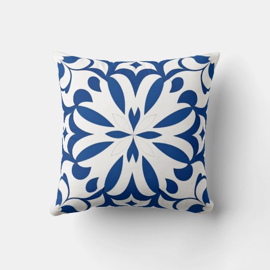 Motif bleu sur fond blanc クッション (裏面)