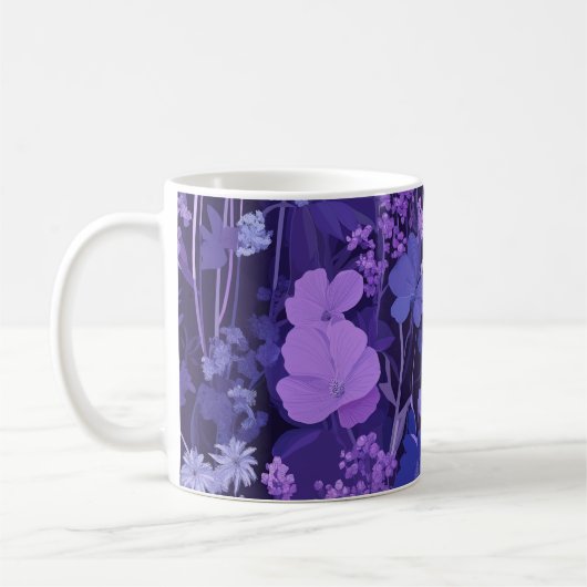 Motif floral violet délicat 🌸 sur fond sombre コーヒーマグカップ (左)