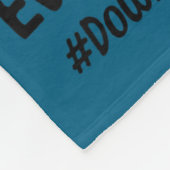 Motivational down syndrome awareness cat t21 フリースブランケット (角)