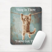 Motivational Funny Hang in There Cat Poster マウスパッド (マウス)