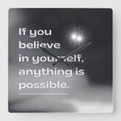 Motivational Wall Art | “Believe in Yourself” Mini スクエア壁時計 (正面)