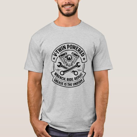 Motorcycle Garage V-Twin Powered T-Shirt Tシャツ (正面)