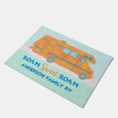 MotorhomeオレンジRVの夏のキャンピングカー|の姓 ドアマット (アングル)