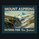 Mount Aspiring National Park New Zealand Vintage ポスター<br><div class="desc">Mount Aspiring vector artwork design. The park forms part of the Te Wahipounamu World Heritage site.</div>