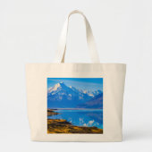 Mount Cook Overlooking Lake Pukaki, NZ Large Tote  ラージトートバッグ (正面)