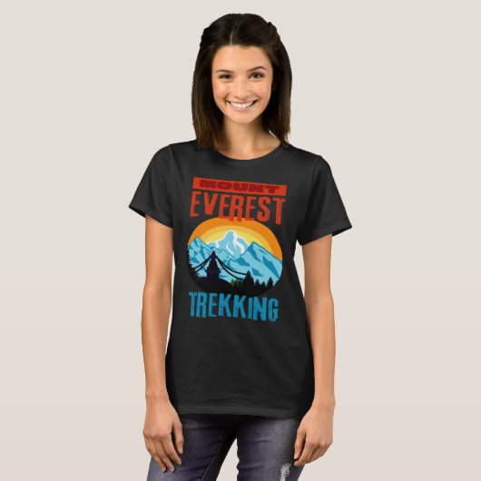 Mount Everest Trekking Mountain Hiker Climb Nepal  Tシャツ (正面フル)