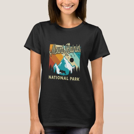 Mount Rainier National Park Hiking Vacation Tシャツ (正面)