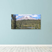Mount Rainier Scenic Lake Landscape キャンバスプリント (インサイチュ (ウッドフロア))