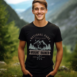 Mount Rainier Wilderness Deer Graphic  Tシャツ