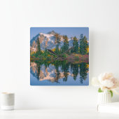 Mount Shuksan mirrored in Reflection Lake スクエア壁時計 (ホーム)